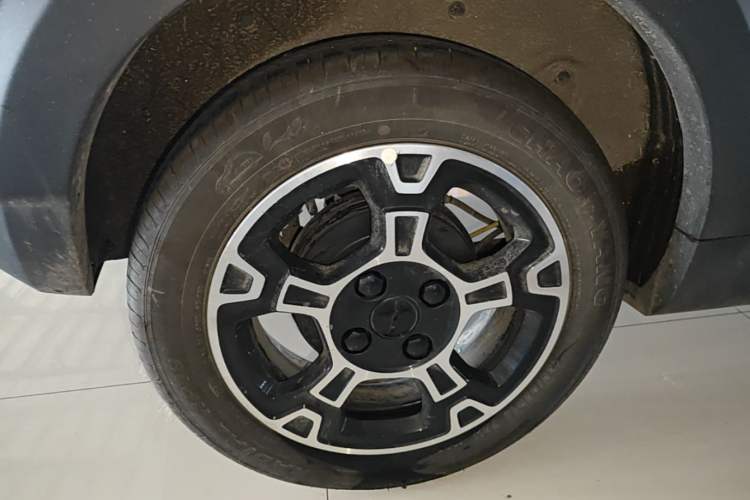 Used Geely Galaxy Panda 2025 210km Panda Rider Right Rear Wheel Hub