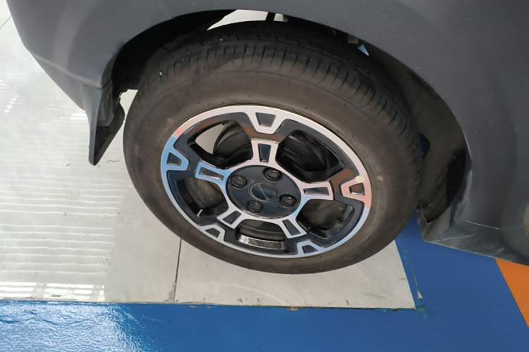 Used Geely Galaxy Panda 2025 210km Panda Rider Right Rear Wheel Hub