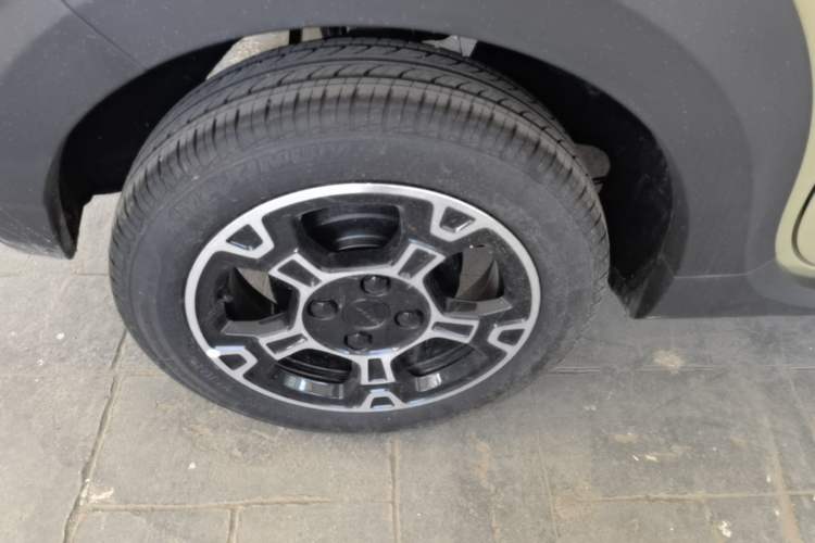 Used Geely Galaxy Panda 2025 210km Panda Rider Right Rear Wheel Hub