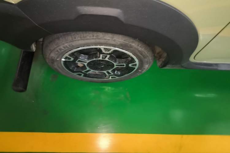 Used Geely Galaxy Panda 2025 210km Panda Rider Right Rear Wheel Hub
