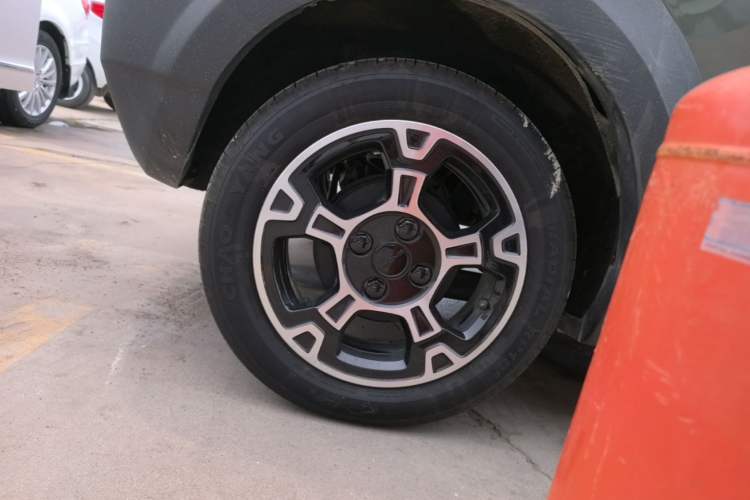 Used Geely Galaxy Panda 2025 210km Panda Rider Right Rear Wheel Hub