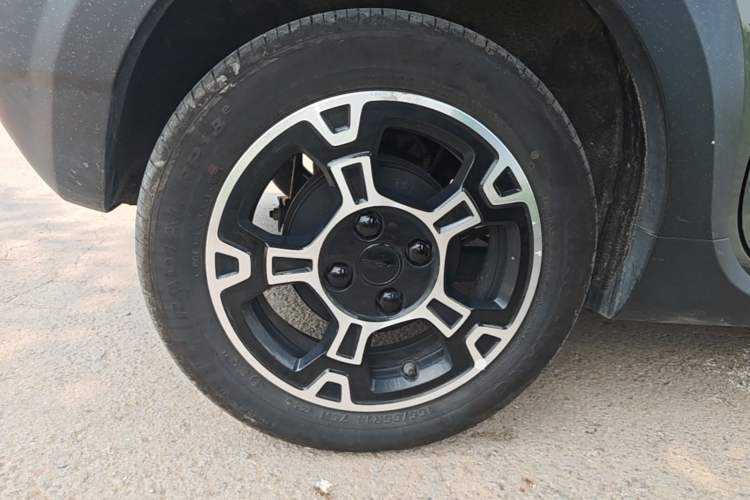 Used Geely Galaxy Panda 2025 210km Panda Rider Right Rear Wheel Hub
