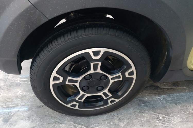 Used Geely Galaxy Panda 2025 210km Panda Rider Right Rear Wheel Hub