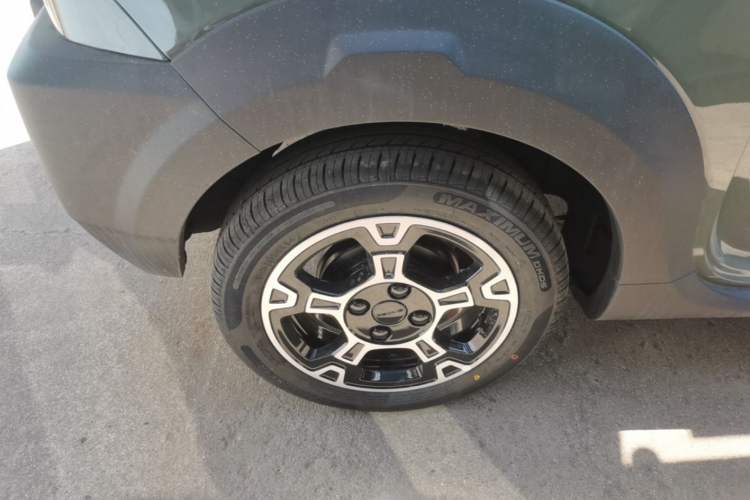 Used Geely Galaxy Panda 2025 210km Panda Rider Right Rear Wheel Hub