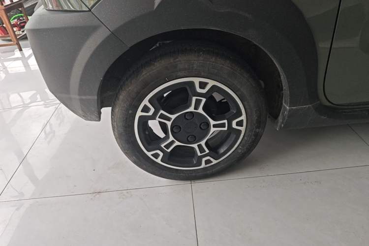 Used Geely Galaxy Panda 2025 210km Panda Rider Right Rear Wheel Hub