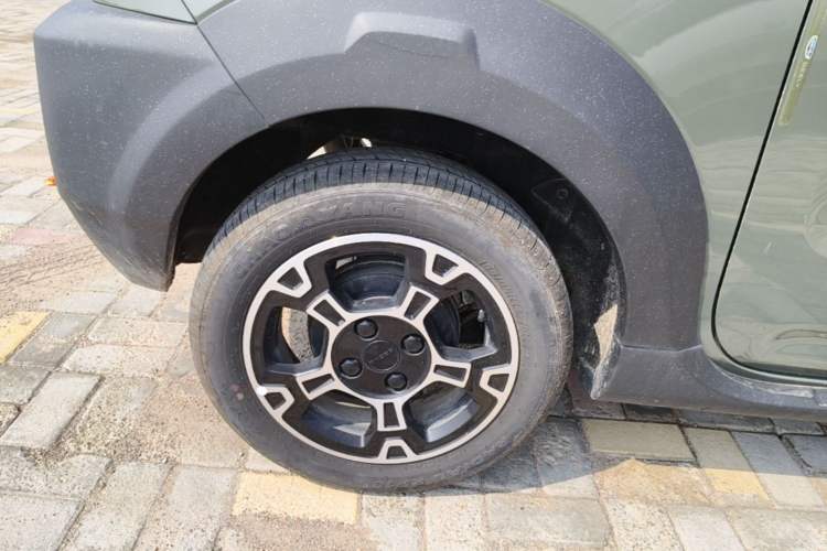 Used Geely Galaxy Panda 2025 210km Panda Rider Right Rear Wheel Hub