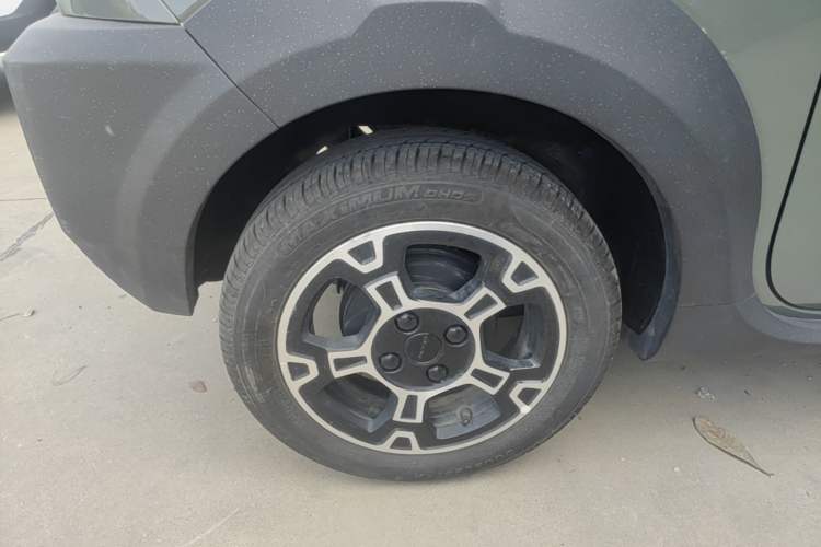 Used Geely Galaxy Panda 2025 210km Panda Rider Right Rear Wheel Hub