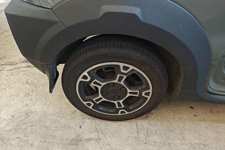 Used Geely Galaxy Panda 2025 210km Panda Rider Right Rear Wheel Hub