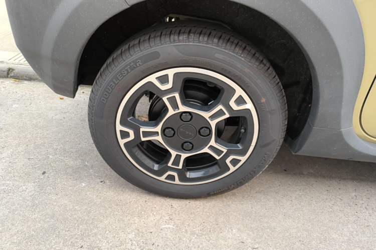 Used Geely Galaxy Panda 2025 210km Panda Rider Right Rear Wheel Hub