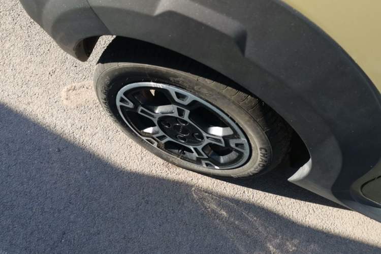 Used Geely Galaxy Panda 2025 210km Panda Rider Right Rear Wheel Hub