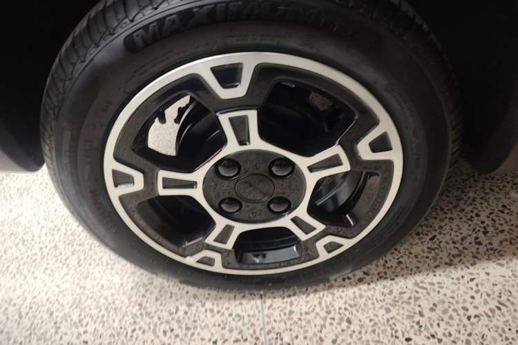 Used Geely Galaxy Panda 2025 210km Panda Rider Right Rear Wheel Hub
