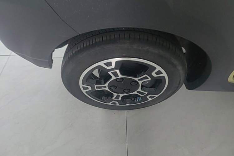 Used Geely Galaxy Panda 2025 210km Panda Rider Right Rear Wheel Hub
