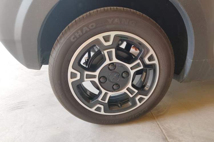 Used Geely Galaxy Panda 2025 210km Panda Rider Right Rear Wheel Hub