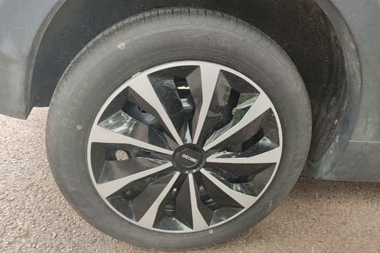 Used Geely Galaxy Panda 2025 210km Panda Rider Right Rear Wheel Hub