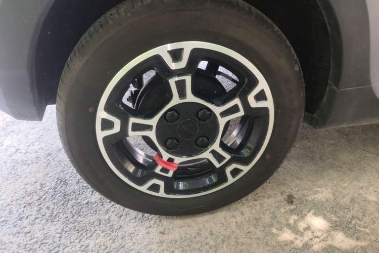 Used Geely Galaxy Panda 2025 210km Panda Rider Right Rear Wheel Hub