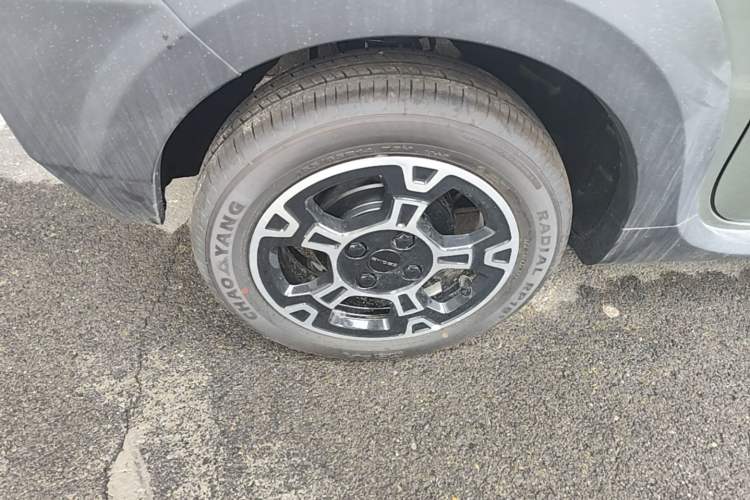Used Geely Galaxy Panda 2025 210km Panda Rider Right Rear Wheel Hub