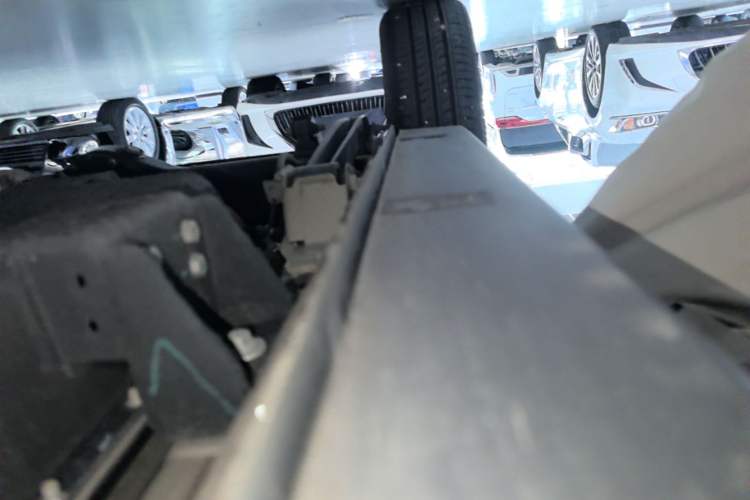 Used Geely Galaxy Panda 2025 210km Panda Rider Right Side Sill