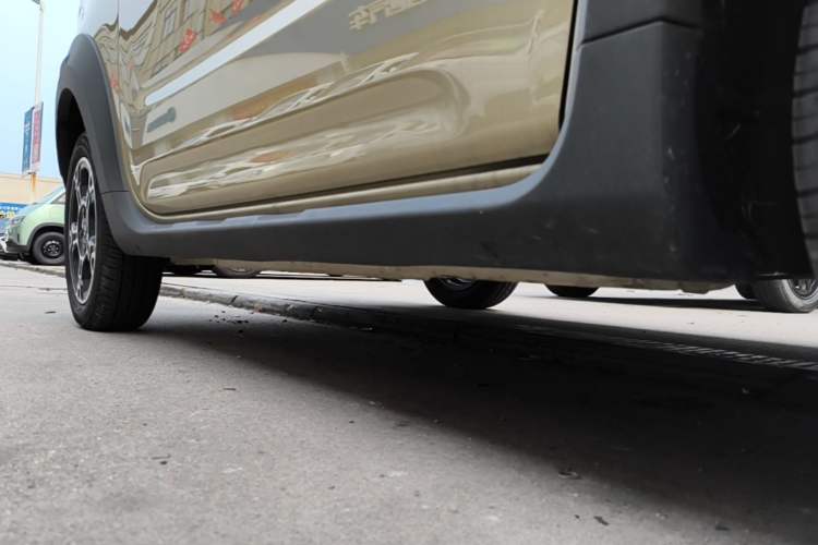 Used Geely Galaxy Panda 2025 210km Panda Rider Right Side Sill