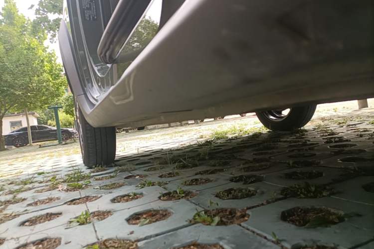 Used Geely Galaxy Panda 2025 210km Panda Rider Right Side Sill