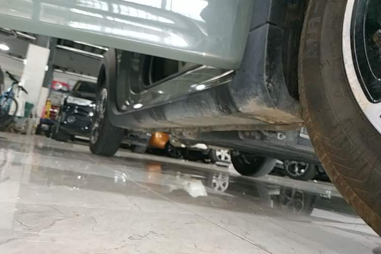 Used Geely Galaxy Panda 2025 210km Panda Rider Right Side Sill
