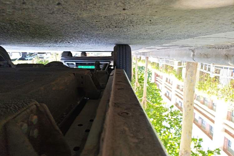 Used Geely Galaxy Panda 2025 210 km – Yuanqi Bear Right Side Sill