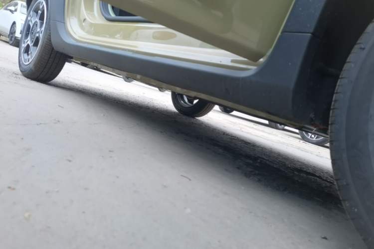 Used Geely Galaxy Panda 2025 210km Panda Rider Right Side Sill