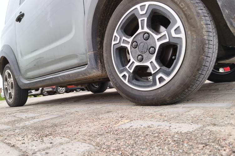 Used Geely Galaxy Panda 2025 210km Panda Rider Right Side Sill