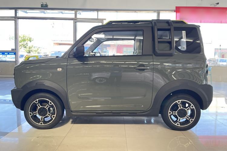 Used Geely Galaxy Panda 2025 210km Panda Rider Roof