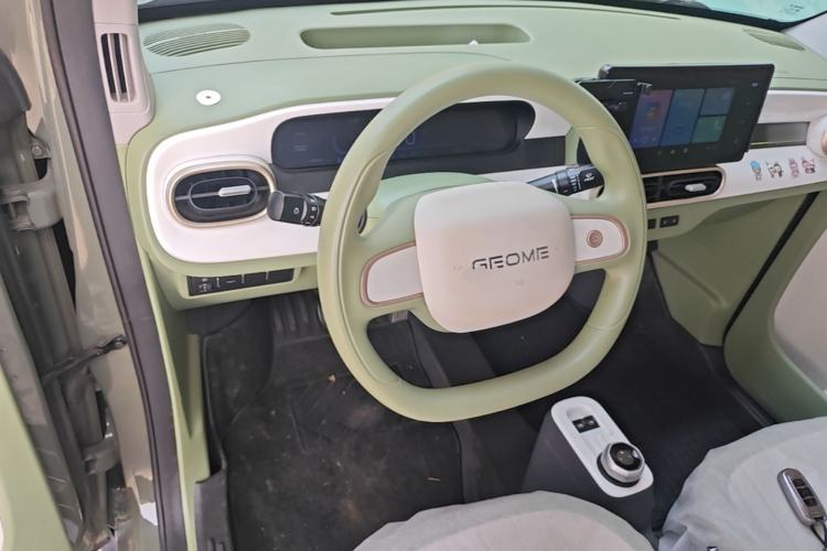 Used Geely Galaxy Panda 2025 210km Panda Rider Steering Wheel