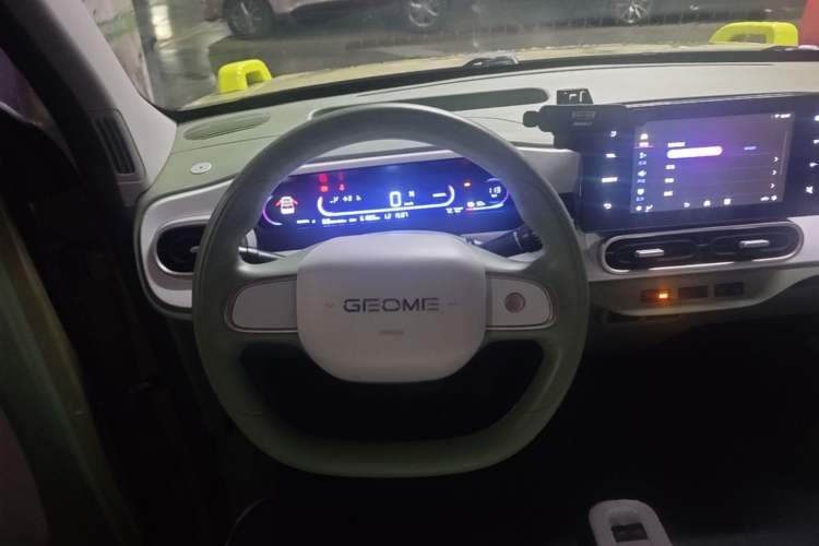 Used Geely Galaxy Panda 2025 210km Panda Rider Steering Wheel