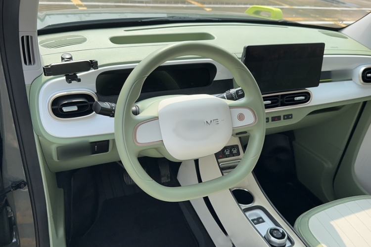 Used Geely Galaxy Panda 2025 210km Panda Rider Steering Wheel