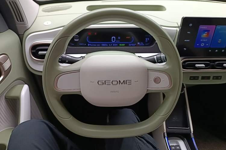 Used Geely Galaxy Panda 2025 210km Panda Rider Steering Wheel