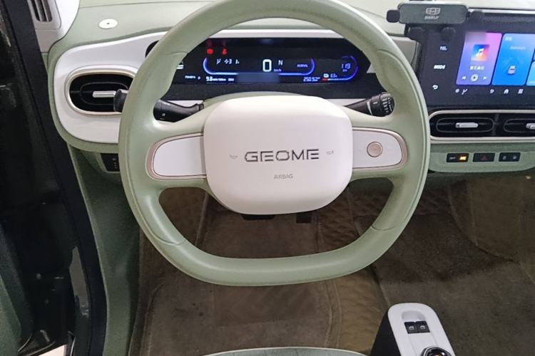 Used Geely Galaxy Panda 2025 210km Panda Rider Steering Wheel