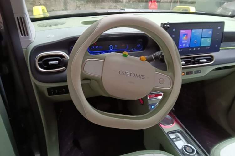Used Geely Galaxy Panda 2025 210km Panda Rider Steering Wheel