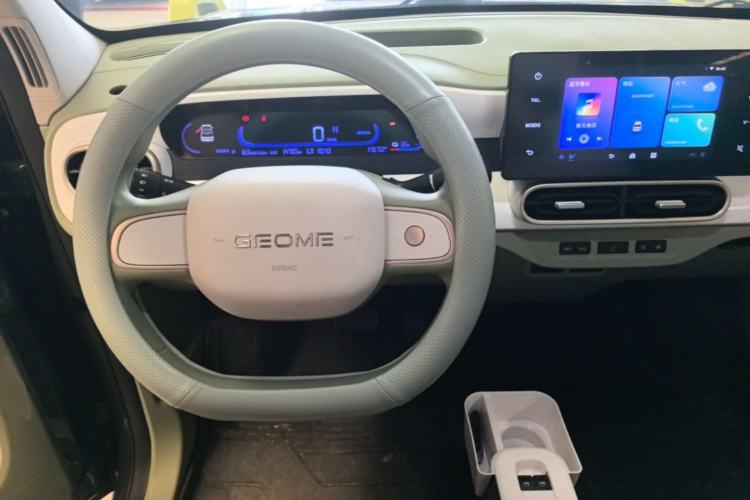 Used Geely Galaxy Panda 2025 210km Panda Rider Steering Wheel