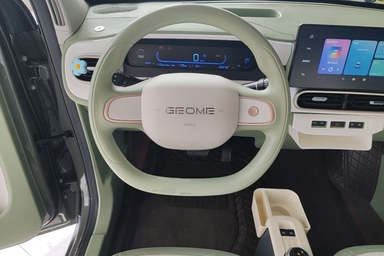 Used Geely Galaxy Panda 2025 210km Panda Rider Steering Wheel