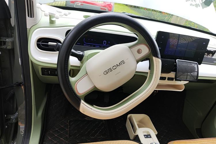 Used Geely Galaxy Panda 2025 210km Panda Rider Steering Wheel