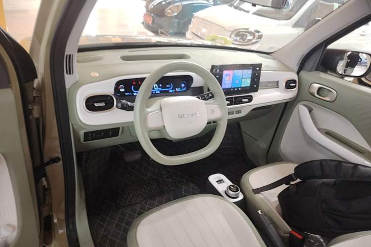 Used Geely Galaxy Panda 2025 210km Panda Rider Steering Wheel