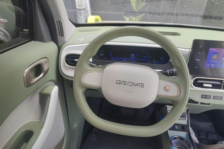 Used Geely Galaxy Panda 2025 210km Panda Rider Steering Wheel