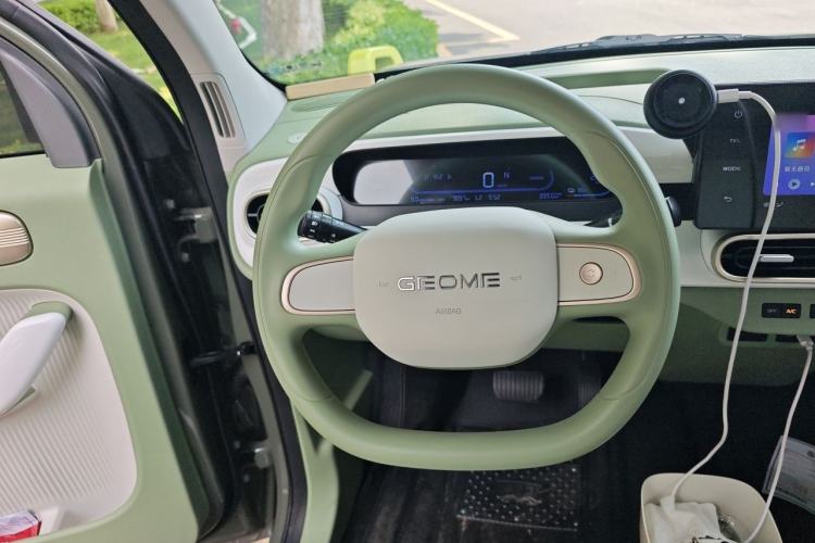 Used Geely Galaxy Panda 2025 210km Panda Rider Steering Wheel