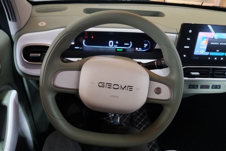 Used Geely Galaxy Panda 2025 210km Panda Rider Steering Wheel