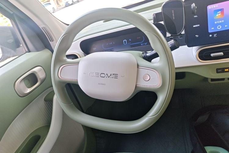 Used Geely Galaxy Panda 2025 210 km – Yuanqi Bear Steering Wheel