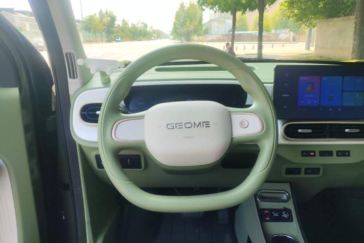 Used Geely Galaxy Panda 2025 210km Panda Rider Steering Wheel