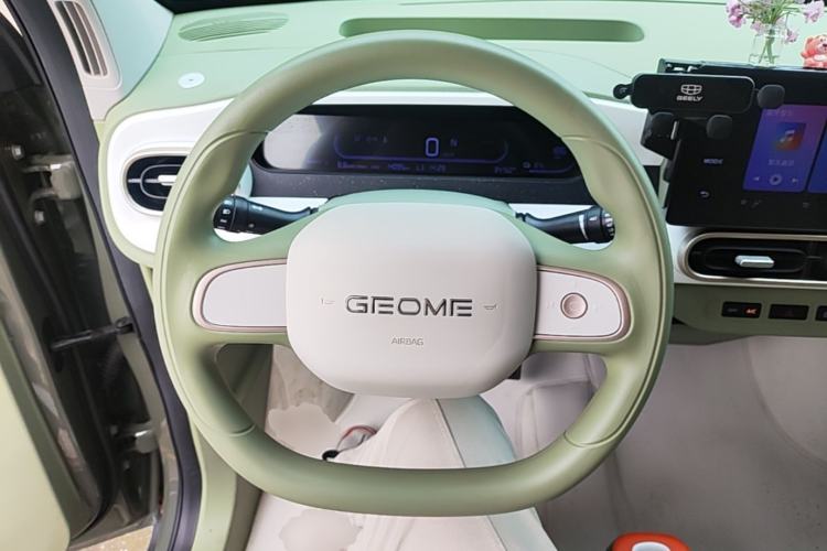 Used Geely Galaxy Panda 2025 210km Panda Rider Steering Wheel