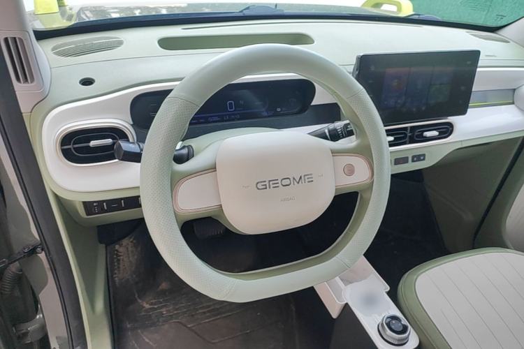 Used Geely Galaxy Panda 2025 210km Panda Rider Steering Wheel