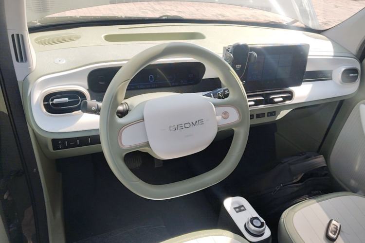 Used Geely Galaxy Panda 2025 210km Panda Rider Steering Wheel