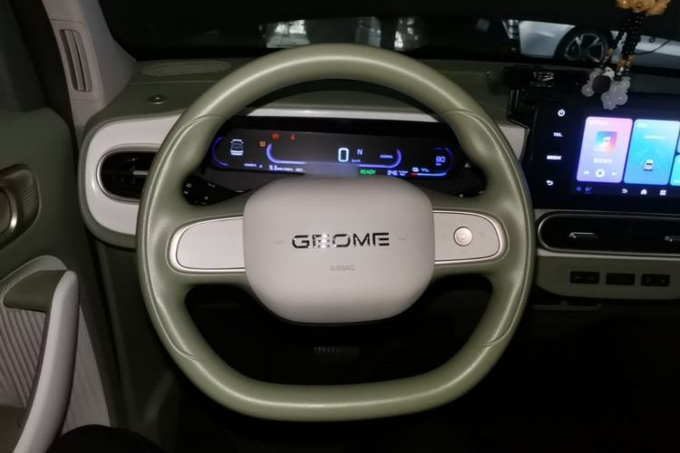 Used Geely Galaxy Panda 2025 210km Panda Rider Steering Wheel