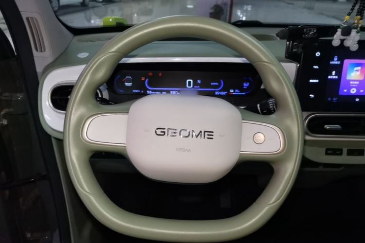 Used Geely Galaxy Panda 2025 210km Panda Rider Steering Wheel