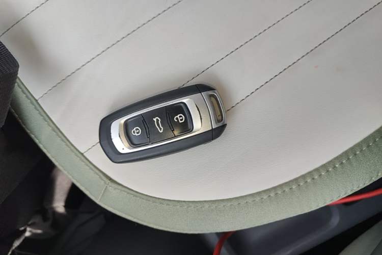 Used Geely Galaxy Panda 2025 210km Panda Rider Vehicle Key