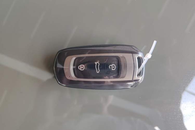 Used Geely Galaxy Panda 2025 210km Panda Rider Vehicle Key
